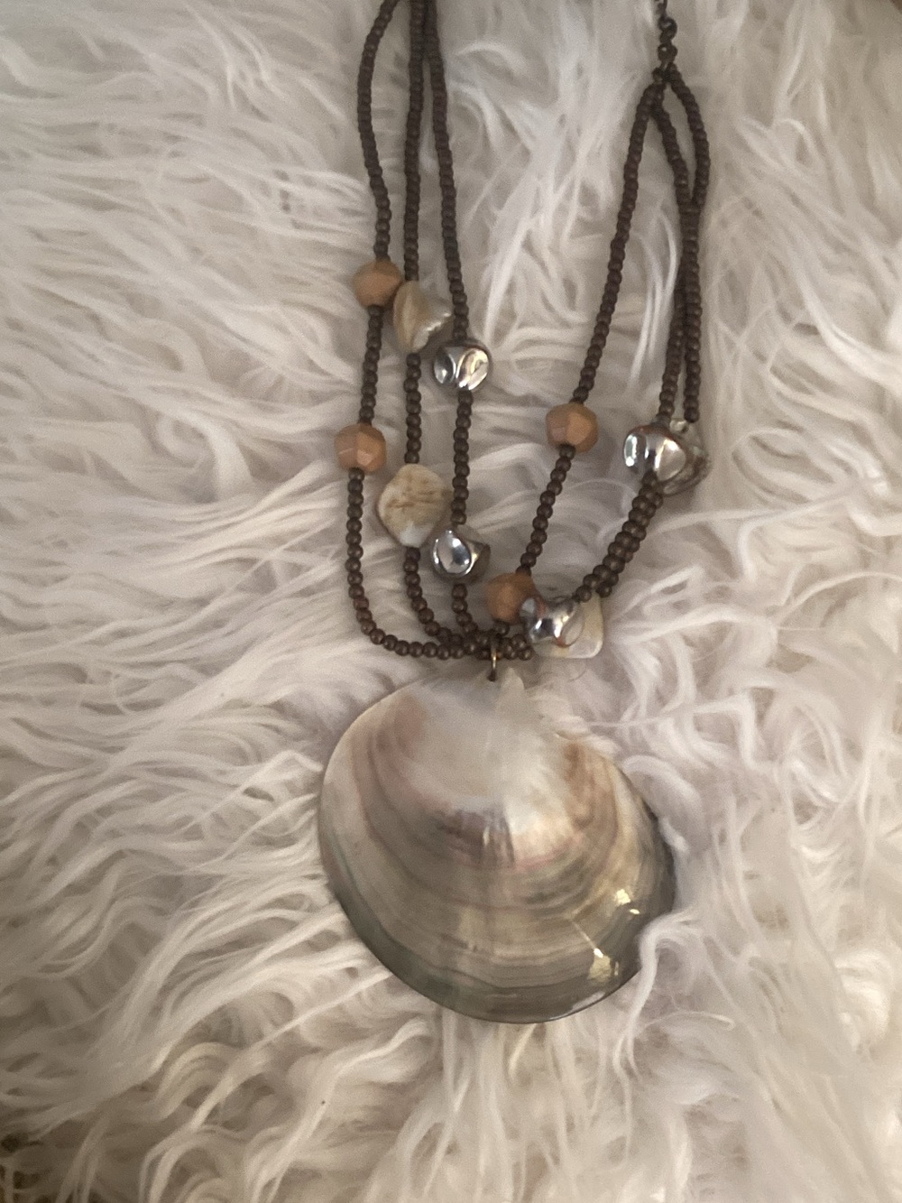 Shell Pendant Strand Necklace